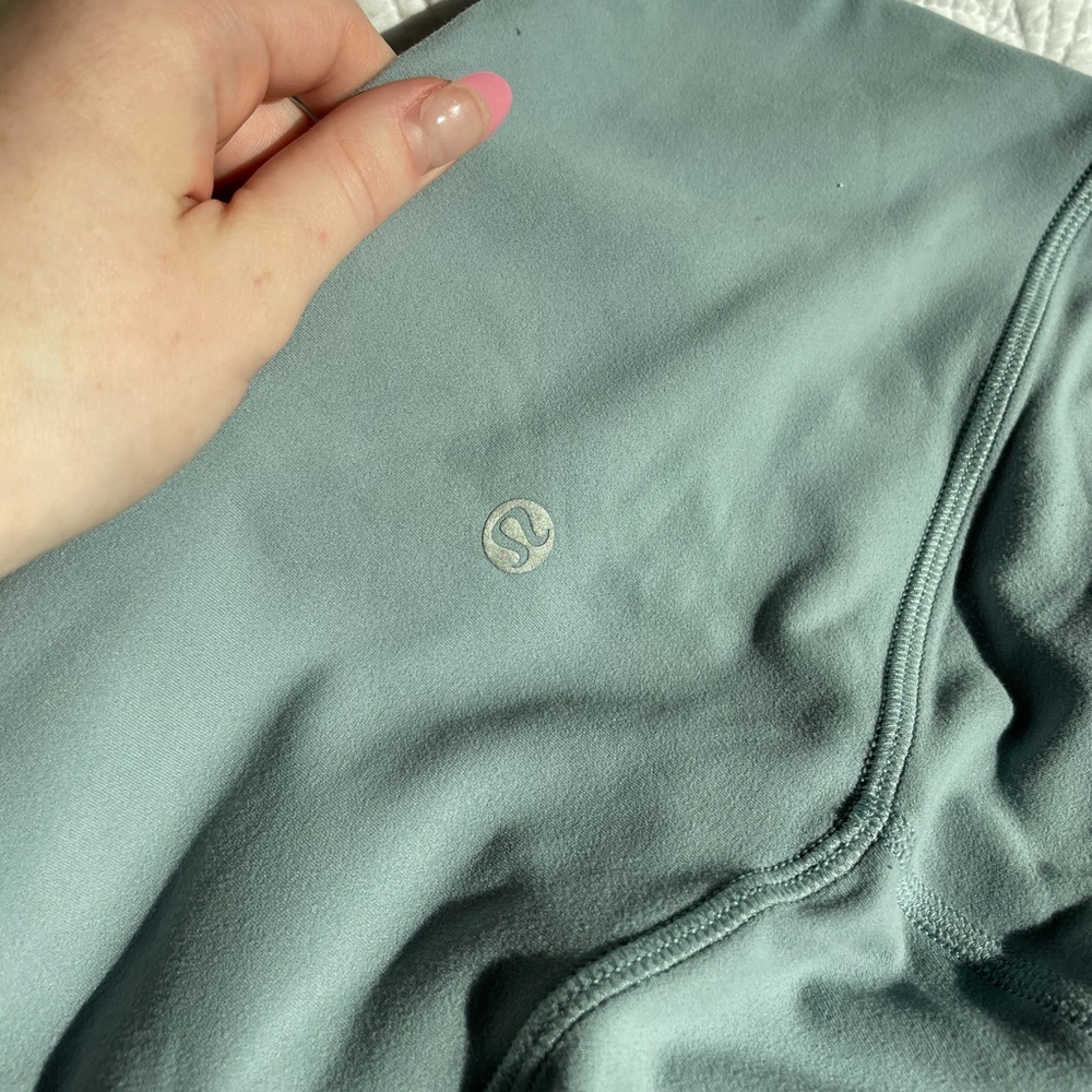 Blue lululemon leggings size 6 28”
